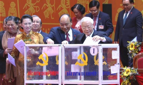 Công bố danh sách Ban Chấp hành Trung ương Đảng khóa XIII
