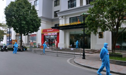 8 khu vực ở Hà Nội đang bị phong tỏa vì dịch Covid-19