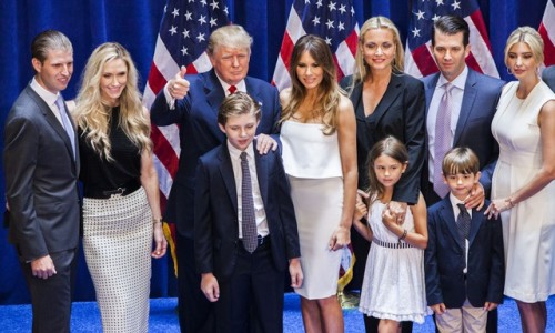Ai sẽ trở thành người thừa kế chính trị của ông Trump?