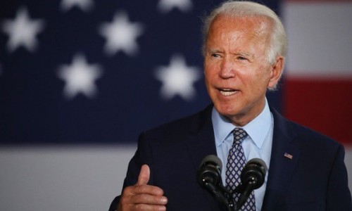 Ông Biden lần đầu mạnh tay trừng phạt Nga