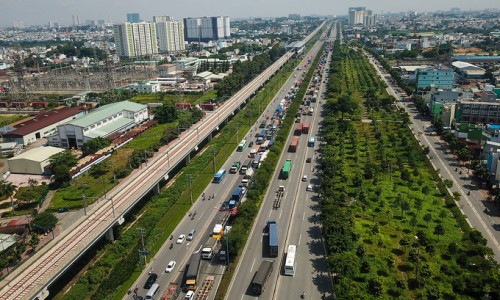 Từ ngày 1/4 thu phí xa lộ Hà Nội, giảm 50% mức thu cho cư dân hai bên đường