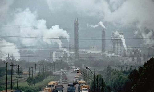 Canada: Tòa án ủng hộ Chính phủ áp thuế carbon