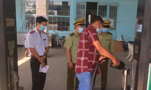 Phát hiện hơn 12.000 lít xăng không đảm bảo chất lượng tại Tiền Giang