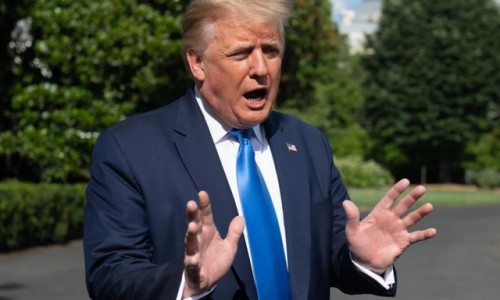 Ông Trump trả lại người ủng hộ gần 123 triệu USD
