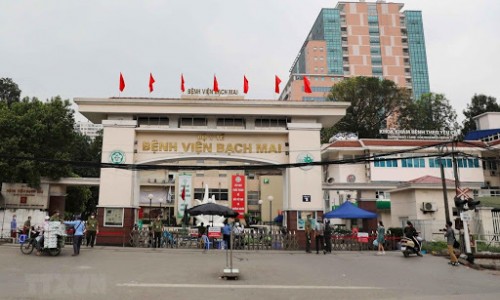 Hơn 200 người xin nghỉ việc, Giám đốc Bệnh viện Bạch Mai nói gì?