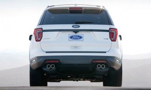 Ford triệu hồi hơn 620.000 ô tô Explorer do không đảm bảo an toàn
