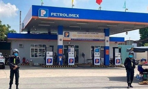Bắt thêm 1 chủ cây xăng liên quan vụ buôn lậu xăng giả ở Đồng Nai