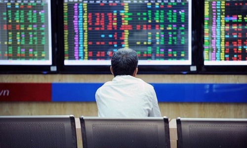 Chứng khoán tuần này có thể lên mốc 1.400 điểm, rủi ro cao