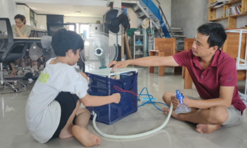 Sáng chế mới của cậu học sinh lớp 6: Quạt mini chống nóng dành cho y bác sỹ