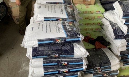 Phát hiện số lượng lớn vật liệu xây dựng giả mạo nhãn hiệu Dulux