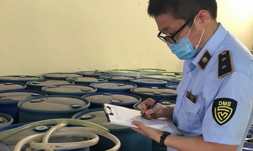 Tạm giữ 25.000 sản phẩm phụ gia ô tô, xe máy có dấu hiệu giả mạo xuất xứ