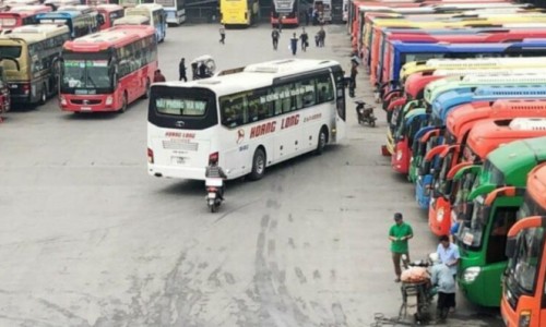 Hà Nội tạm dừng xe khách đến 37 tỉnh, thành phố