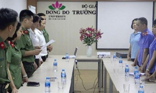 Truy tố 10 bị can "đổi tiền lấy bằng" tại Đại học Đông Đô