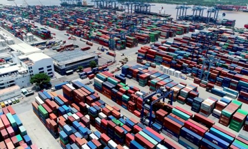 Cảng Cát Lái ùn tắc, Bộ Tài chính xử lý thế nào?