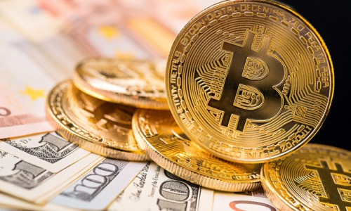 "Cá voi" tranh thủ mua thêm tiền ảo Bitcoin khi giá giảm