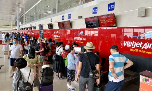 Hành khách bay từ Tp.HCM ra Hà Nội không phải cách ly tập trung
