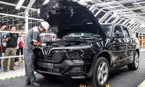 Đề xuất giảm 50% mức thu lệ phí trước bạ đối với ôtô sản xuất trong nước