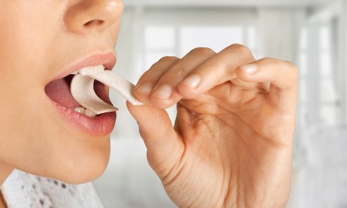 Sáng chế mới: Kẹo cao su 'bẫy' COVID-19