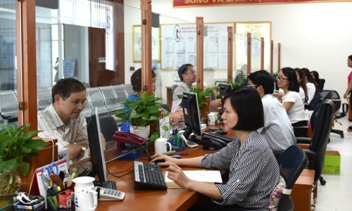 Ồ ạt rút BHXH một lần: Người lao động