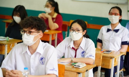 Hà Nội thay đổi phương án cho học sinh THPT trở lại trường học vào 'giờ chót'