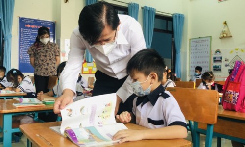 TPHCM: Hơn 1,3 triệu học sinh sẽ được hỗ trợ học phí kì II