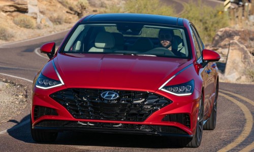 Triệu hồi hơn 26.000 xe Hyundai do lỗi kính lái