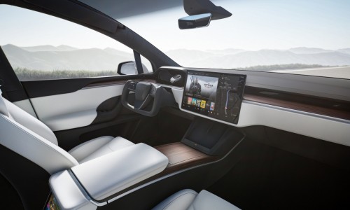 Tesla tiếp tục triệu hồi 500.000 xe do tính năng Boombox