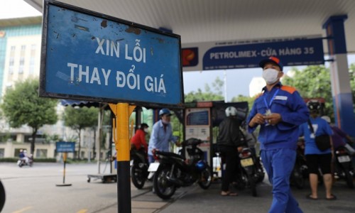 Giá xăng đến ngày giảm mạnh sau 7 lần tăng liên tiếp