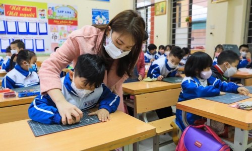 Hà Nội: Học sinh lớp 1 đến lớp 6 trở lại trường từ 6/4