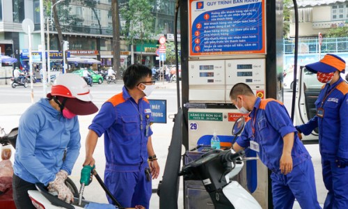 Giá xăng tăng cao: Bộ Công Thương giải thích nguyên nhân