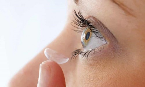 Kính áp tròng có thể giúp điều trị bệnh tăng nhãn áp