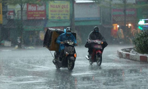 Bắc bộ nắng nóng tăng nhiệt, chiều tối trở mưa dông