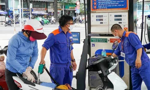 Giá xăng dầu lập đỉnh, tăng cao nhất lịch sử 31.573 đồng/lít