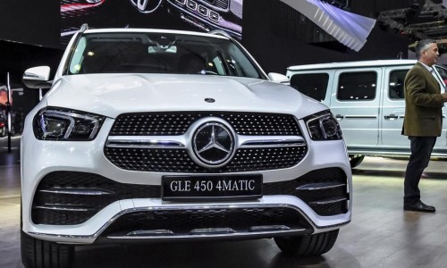 Việt Nam: Triệu hồi số lượng lớn ô tô Mercedes-Benz do lỗi chập điện