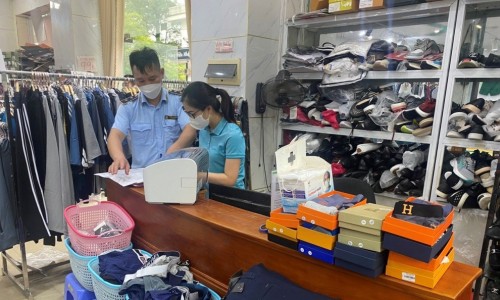Quảng Ninh: Kinh doanh hàng hóa giả mạo, 1 cơ sở bị phạt 45 triệu đồng
