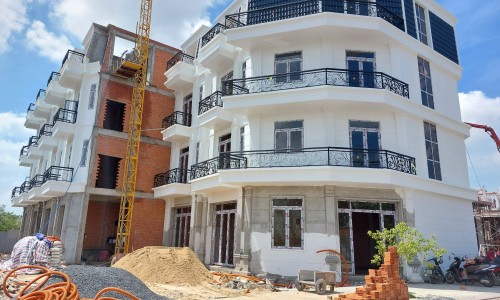 Siết chặt tình trạng gom đất để phân lô