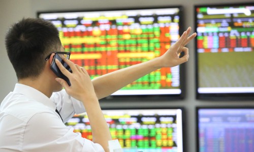 VN-Index "bốc hơi" gần 4 điểm