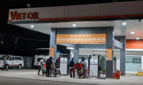 7 doanh nghiệp đầu mối xuất nhập khẩu xăng dầu bị tước giấy phép