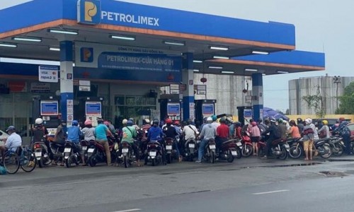Nhiều cây xăng tạm dừng bán hàng, Bộ Công Thương yêu cầu làm rõ