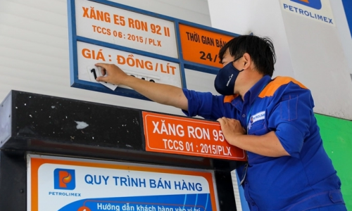 Giá xăng dầu, thuê nhà tăng khiến CPI tháng 11 tăng 0,39%
