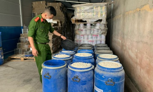 Khởi tố Công ty Cổ phần Sữa Hà Lan sản xuất sữa bột kém chất lượng