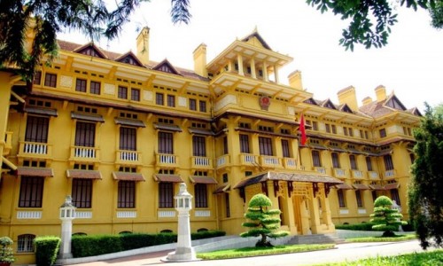 Bộ Chính trị "phê bình nghiêm khắc" Bộ trưởng Ngoại giao Bùi Thanh Sơn