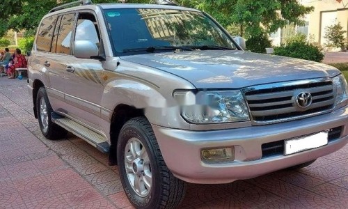 Bộ Công Thương sắp thanh lý 21 xe Camry, Land Cruiser, Mercedes