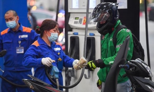 Giá xăng dầu trong nước có thể giảm mạnh