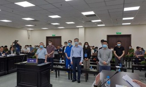 Cựu Giám đốc Bệnh viện Tim Hà Nội Nguyễn Quang Tuấn bị phạt 3 năm tù