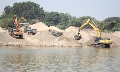 Bất thường doanh nghiệp trúng đấu giá mỏ cát 370 tỷ đồng ở Quảng Nam