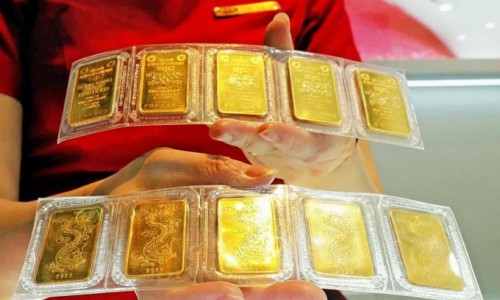 Giá vàng vẫn tăng chóng mặt
