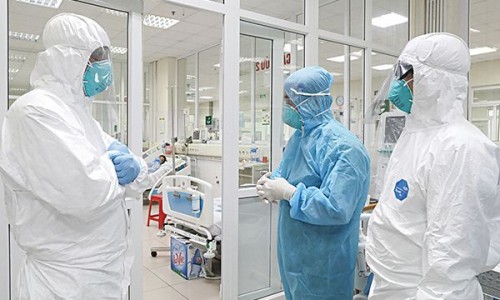 Sáng 26/4: Ghi nhận 3 trường hợp nhập cảnh mắc COVID-19