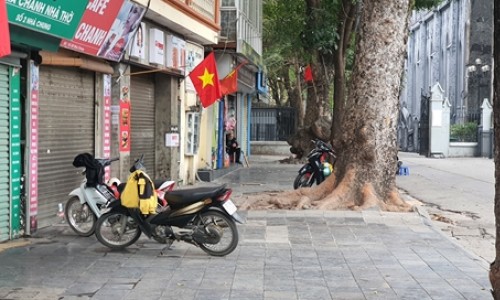 Hà Nội yêu cầu tạm dừng các hoạt động không thiết yếu để phòng chống dịch Covid-19