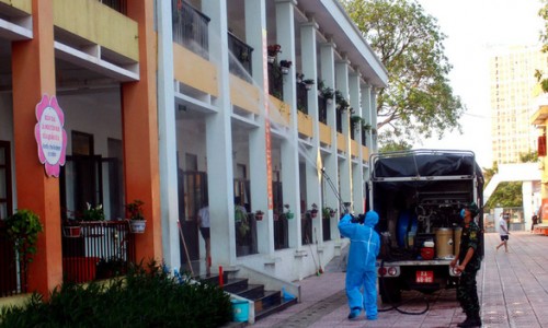 Hơn 300 công nhân ở Bắc Giang cùng mắc COVID-19